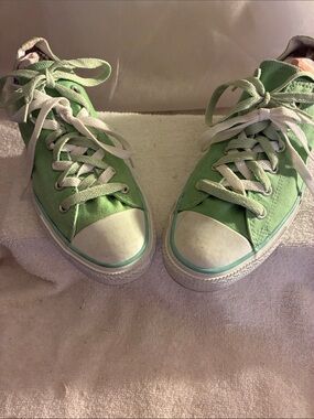 Converse Chuck Taylor Low Top Sneaks Mint Green &White,double string/tongue-NWOT